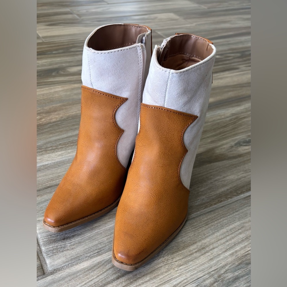 Qupid Tan and Cream Ankle Boots Size 7